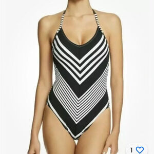 La Blanca Fine Lines Mitred Stripes One Piece Black & White size 4